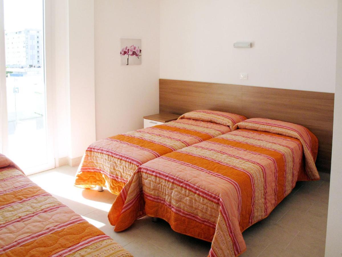 Apartment Fiore-2 By Interhome Lignano Sabbiadoro Ngoại thất bức ảnh